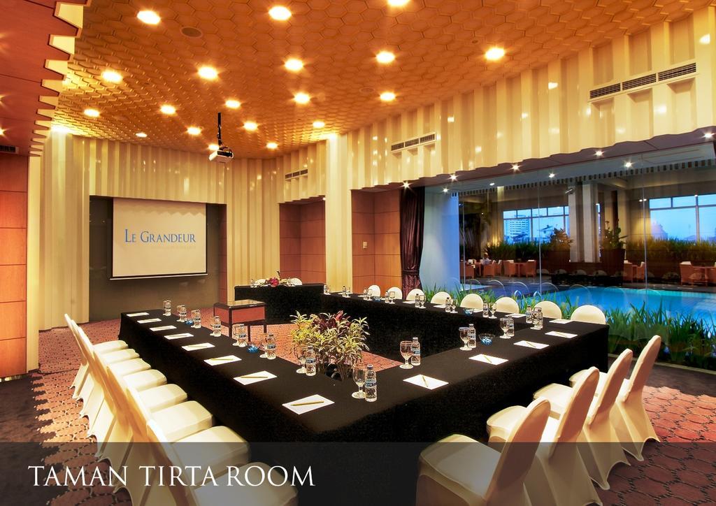 Le Grandeur Mangga Dua Hotel Jakarta Buitenkant foto